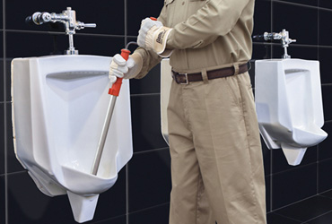 Urinal-line-cleaning